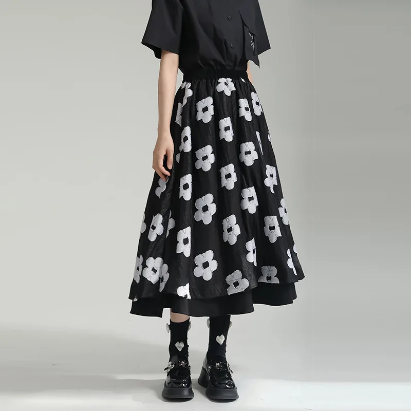 Woman Skirts Dark Black Style Design Stitching Sweet Net Yarn Flowers A Women's Slim-fit High Waist Skirt
Woman Skirts Dark Black Style Design Stitching Sweet Net Yarn Flowers A Women's Slim-fit High Waist Skirt