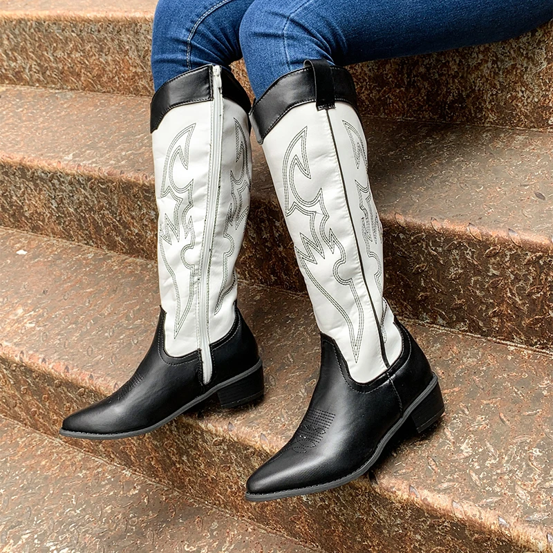 Женские ковбойские сапоги в западном стиле, сапоги до колена с острым носком и тиснением, модная женская обувь с вышивкой на толстой подошве и квадратном каблуке
Женские ковбойские сапоги в западном стиле, сапоги до колена с острым носком и тиснением, модная женская обувь с вышивкой на толстой подошве и квадратном каблуке