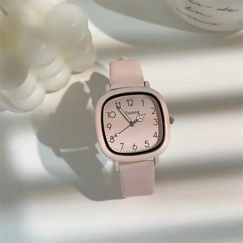 

Маленькие квадратные часы в стиле ретро, красивые женские часы для учеников средней и старшей школы, простые компактные кварцевые наручные часы с дизайном