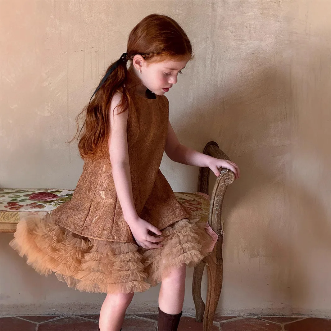 فستان سهل الارتداء لربيع وصيف 2025، فستان جديد بلون سادة بدون أكمام من الدانتيل، ملابس أطفال بنات فستان سهل الارتداء لربيع وصيف 2025، فستان جديد بلون سادة بدون أكمام من الدانتيل، ملابس أطفال بنات