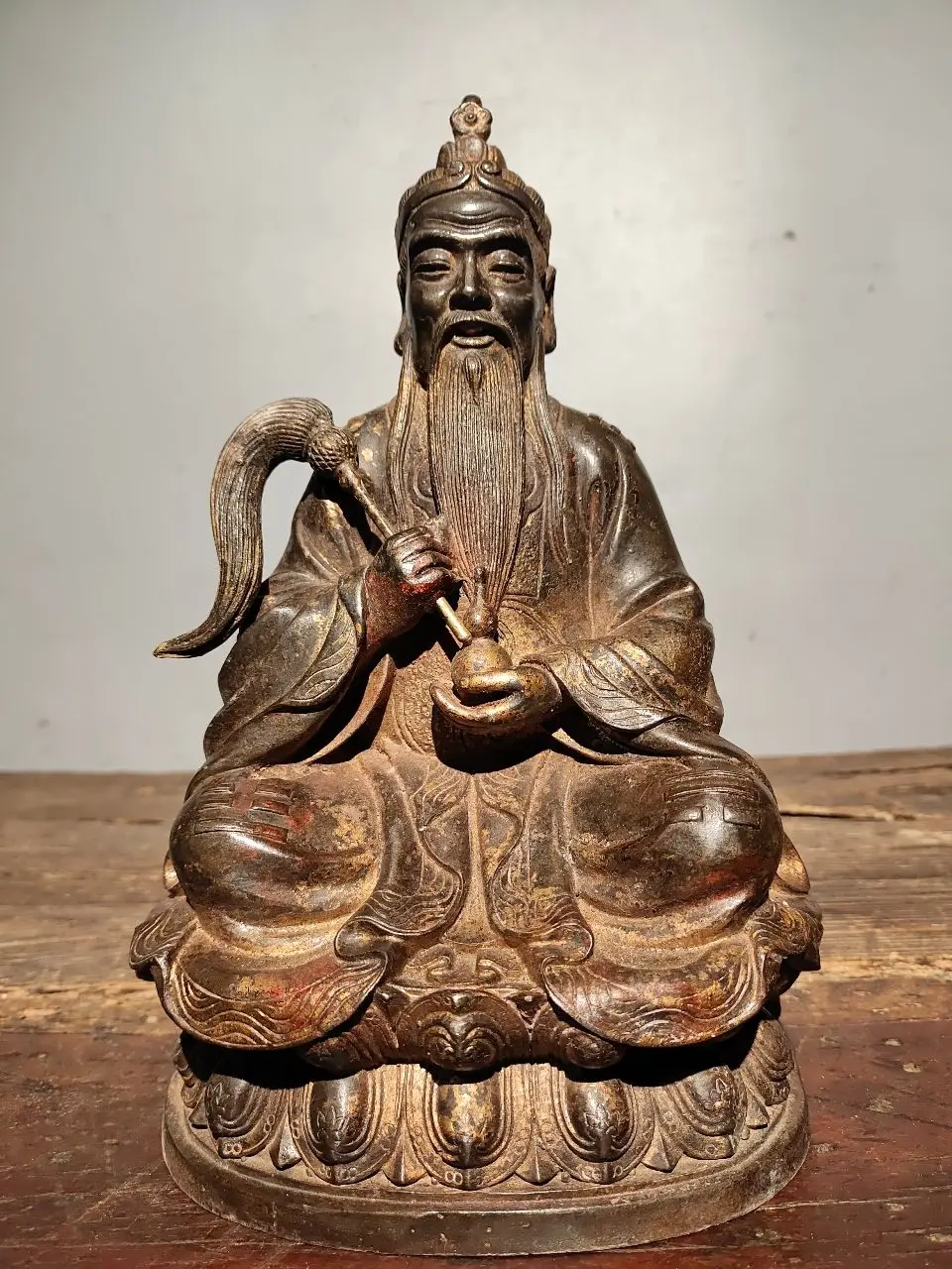 Коллекция тибетских храмов 10 дюймов, старый Бронзовый лак, Cinnabars Taishang Laojun, сидящий как Будда, Taoist Patriarch Enshrine
Коллекция тибетских храмов 10 дюймов, старый Бронзовый лак, Cinnabars Taishang Laojun, сидящий как Будда, Taoist Patriarch Enshrine
