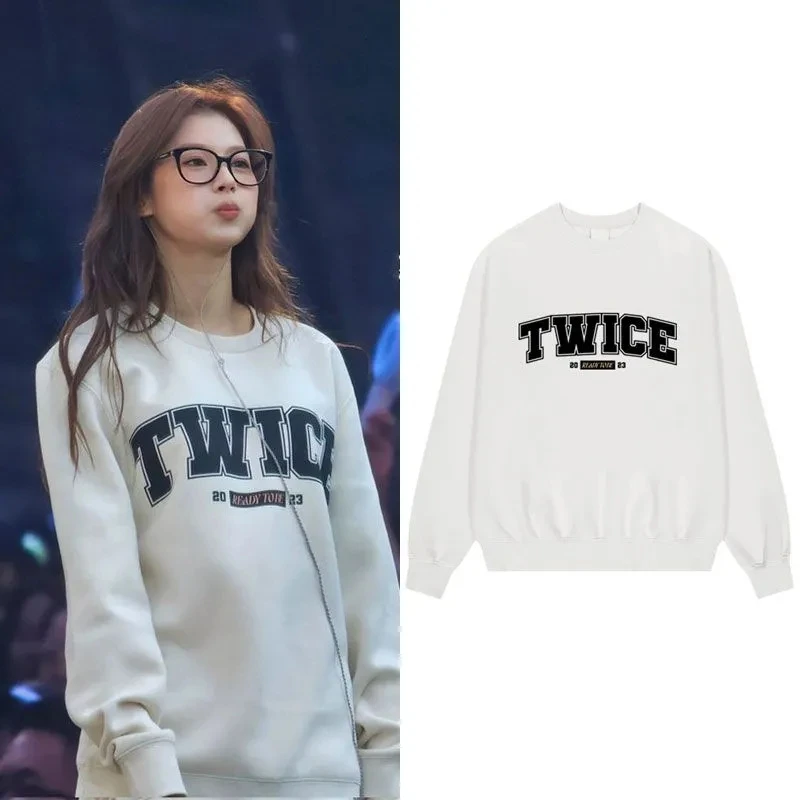 Tzuyu NaYeon Momo same hoodies Twice READY TO BE Concert 8th Anniversary Sweatshirts Long Sleeved Pullover Cotton Y2K Sweatshirt
Tzuyu NaYeon Momo same hoodies Twice READY TO BE Concert 8th Anniversary Sweatshirts Long Sleeved Pullover Cotton Y2K Sweatshirt