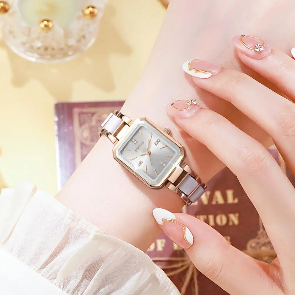 

Женские часы, элегантные женские кварцевые часы с ремешком из металлического сплава для деловых поездок, водонепроницаемые, высокая точность