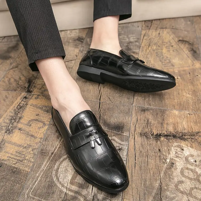 Мужские кожаные туфли без застежки на мягкой подошве, большие размеры 
Мужские кожаные туфли без застежки на мягкой подошве, большие размеры