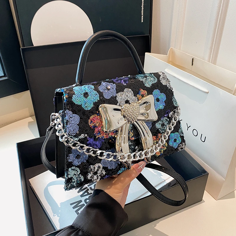 Дизайнерская вечерняя сумка-клатч с блестками и цветочным принтом для женщин, брендовая сумка через плечо, сумка на цепочке и кошелек, маленькая квадратная сумка через плечо 
Дизайнерская вечерняя сумка-клатч с блестками и цветочным принтом для женщин, брендовая сумка через плечо, сумка на цепочке и кошелек, маленькая квадратная сумка через плечо