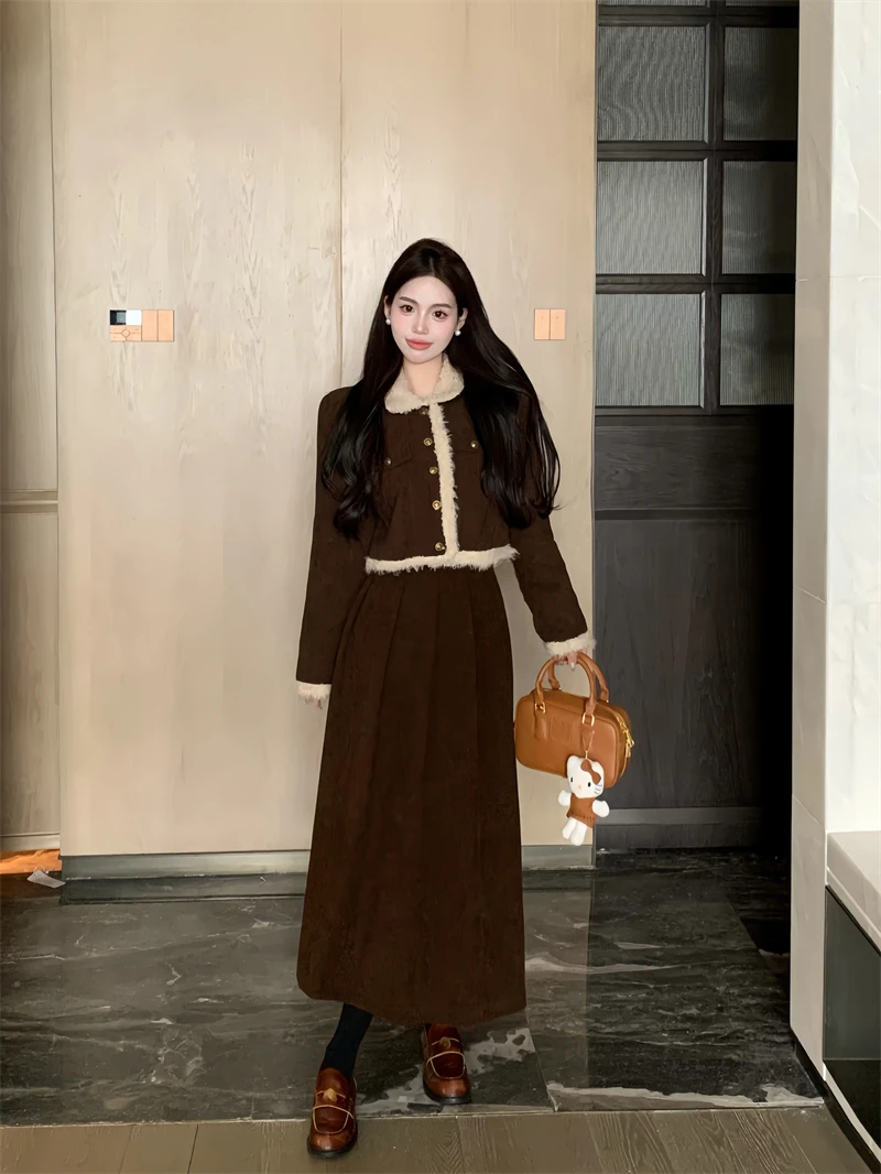 

Real Price Real Shot Plus Size Slightly Fat Retro Corduroy Two-Piece Set with Lamb Wool Stitching Short Jacket and Skirt Hot New