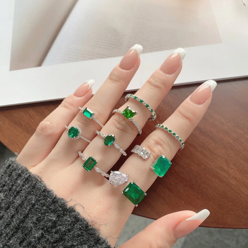 

New Designer Fashion 925 Silver Emerald Stone Green Engagement Wedding Band Eternity Ring For Women Party Gift Love Ring Jewelry