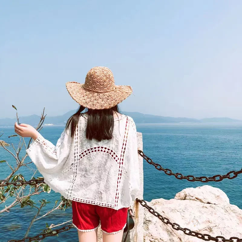 Spring/Summer Cotton Embroidered Lace Cardigan Short Bat Sleeves Loose Shawl 7/4 Sleeve Air Conditioning Sun Protection Clothing
Spring/Summer Cotton Embroidered Lace Cardigan Short Bat Sleeves Loose Shawl 7/4 Sleeve Air Conditioning Sun Protection Clothing
