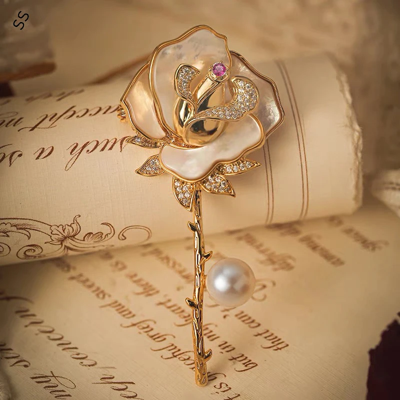 

Copper Inlaid Zircon Flower Brooches for Women Clothing 18K Gold Plated Gemstone Jewelry Rose Corsage Pins Elegant Charming