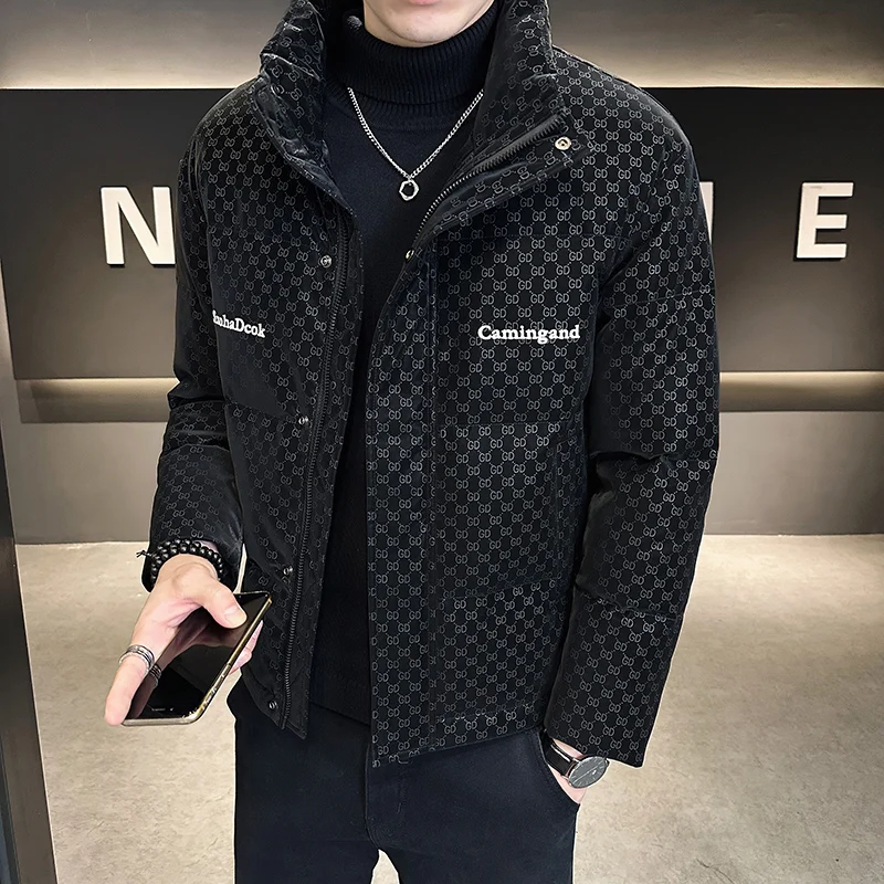 New Light Luxury Standing Collar Men's Down Coat Letter Printing Paired Top Coat Winter Korean Warm Fashion Trend Mens Clothing
New Light Luxury Standing Collar Men's Down Coat Letter Printing Paired Top Coat Winter Korean Warm Fashion Trend Mens Clothing