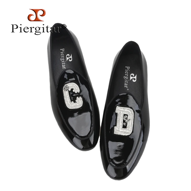 Piergitar Summer New Style Black Patent Leather Men's Loafers Handmade Sliver Indian Silk Embroidered Patch Moccasin Red Bottom
Piergitar Summer New Style Black Patent Leather Men's Loafers Handmade Sliver Indian Silk Embroidered Patch Moccasin Red Bottom