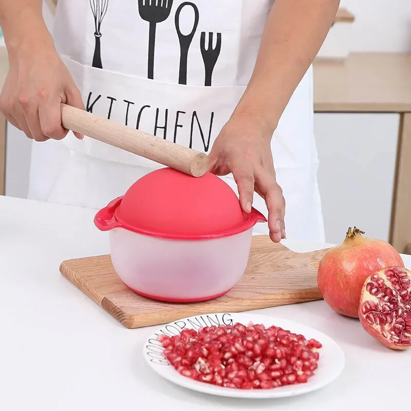 Pomegranate pulp separator pomegranate seed remover creative meat extractor pomegranate peeler seed remover kitchen gadget
Pomegranate pulp separator pomegranate seed remover creative meat extractor pomegranate peeler seed remover kitchen gadget