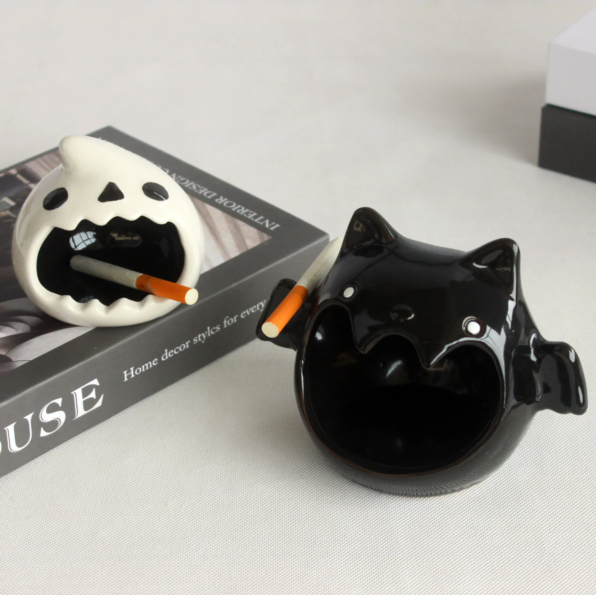 

Cute Ghost Candle Holder Ornaments Funny Ceramic Bat Ashtray Halloween Decor Candlestick Hamster Cage House Pet Hideout Nest