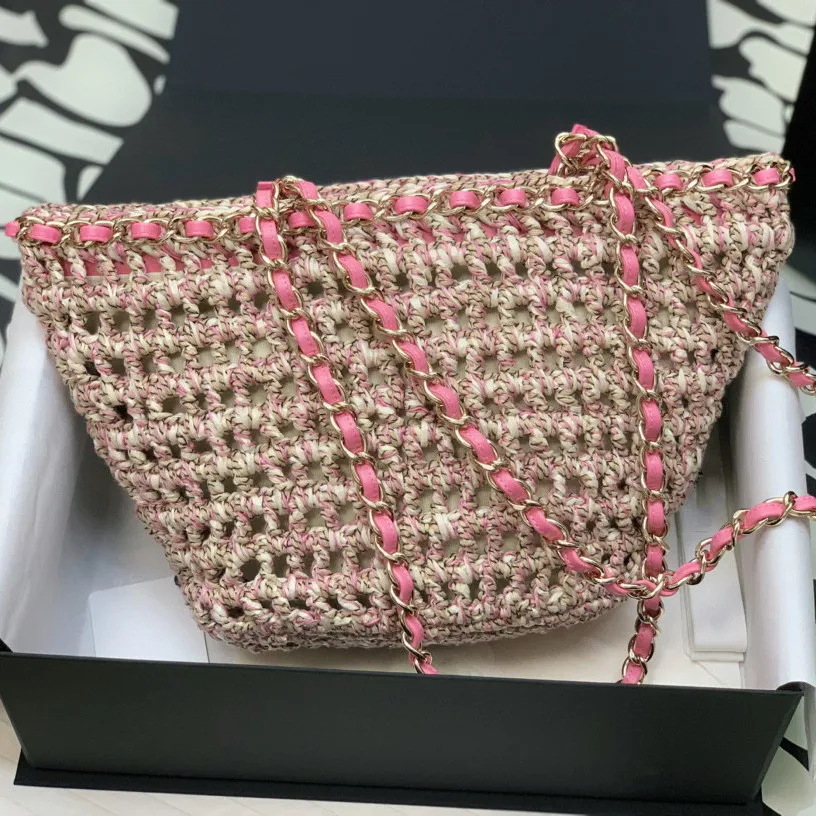 2023 Summer Bag for Beach Famous Brand Straw Bags Women Raffia Handbag Travel Basket Hand Bag Luxury Designer Wicker Carrycots
2023 Summer Bag for Beach Famous Brand Straw Bags Women Raffia Handbag Travel Basket Hand Bag Luxury Designer Wicker Carrycots
