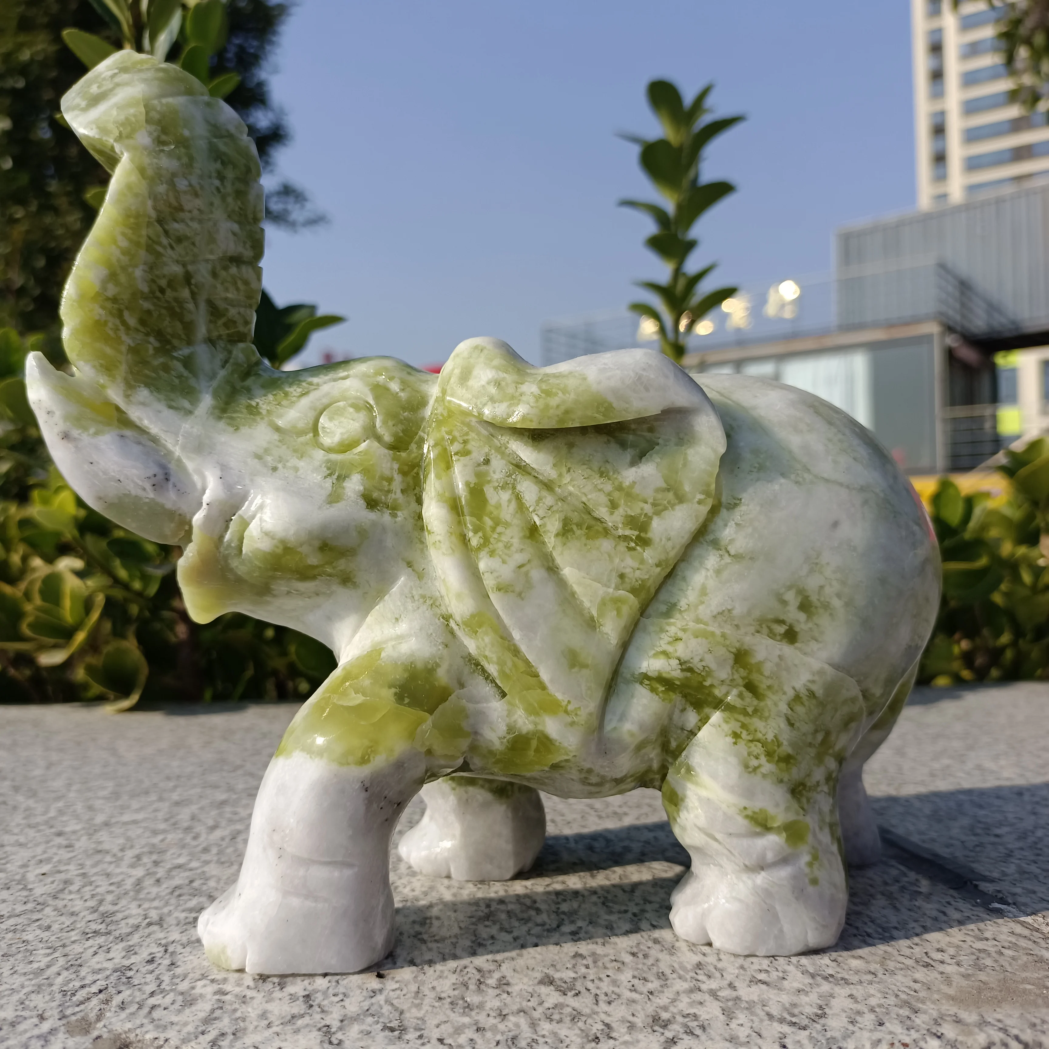 

Magical Nantian Jade Elephant, Quartz Crystal Carved Elephant,Mineral Reiki Treatment Wealth Gem, Home Office Degaussing Adorn