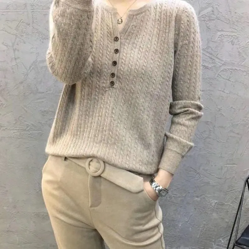 New Arrival Spring/autumn Korean Style Women Casual Long Sleeve V-neck Button Pullover All-matched Cotton Sweater B368
New Arrival Spring/autumn Korean Style Women Casual Long Sleeve V-neck Button Pullover All-matched Cotton Sweater B368