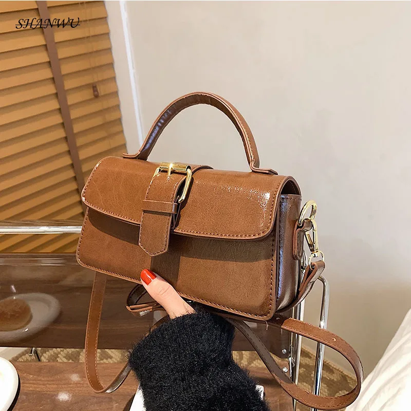 Women's Handbag 2024 New Trendy and Fashionable Wax Oil Skin Single Shoulder Crossbody Bag Retro Handheld Small Square Bag
Women's Handbag 2024 New Trendy and Fashionable Wax Oil Skin Single Shoulder Crossbody Bag Retro Handheld Small Square Bag