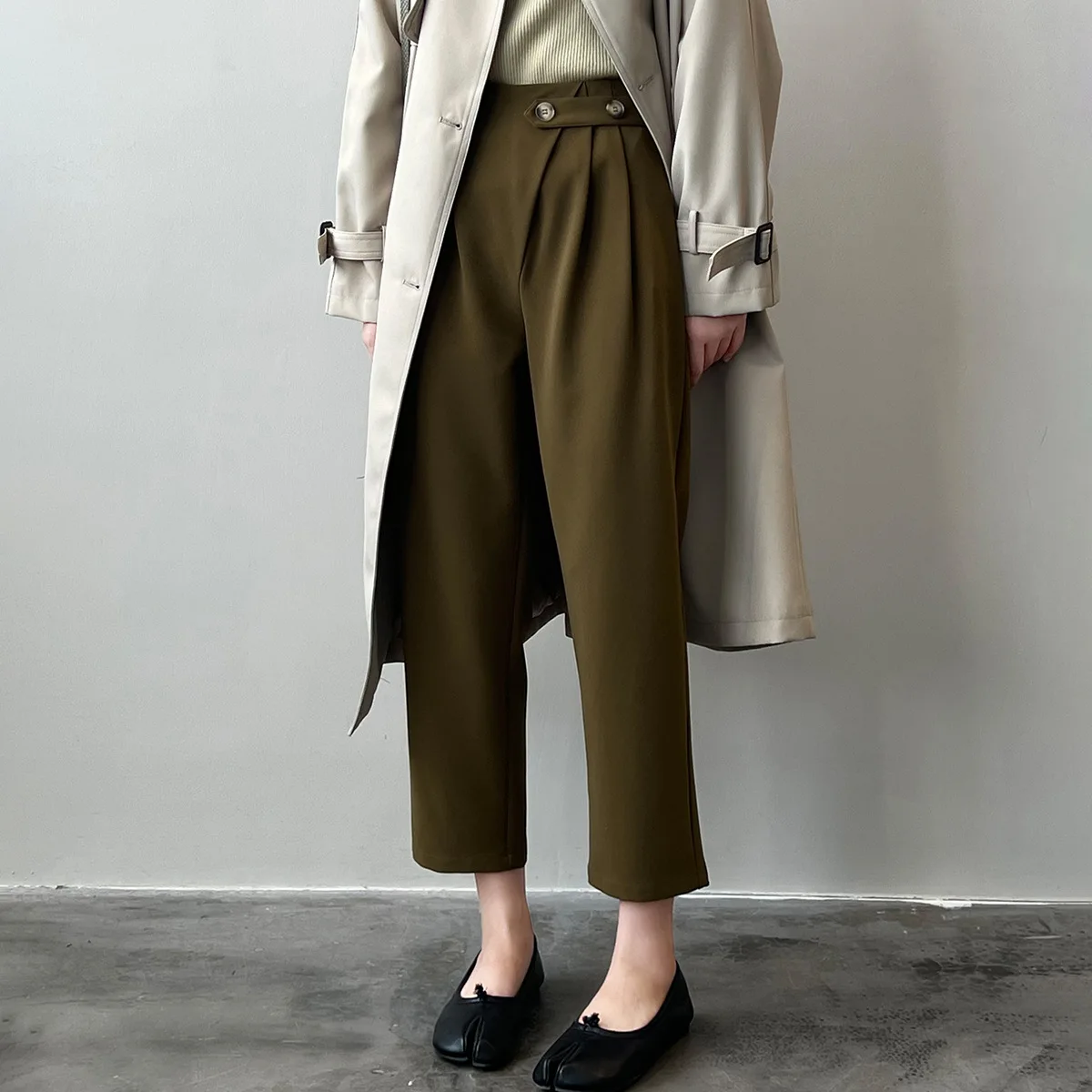 Mustard Green Harem Pants Women Autumn Office Wear Ankle-Length Suit Pants Loose High Waist Pleated Trousers Army Green Pants
Mustard Green Harem Pants Women Autumn Office Wear Ankle-Length Suit Pants Loose High Waist Pleated Trousers Army Green Pants