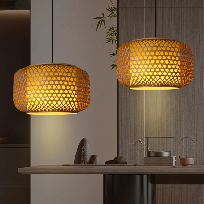 Handmade Bamboo Woven Bamboo Lantern Pendant Lights Japanese Classical Zen Chandelier Retro Home Decoration Hanging Lamps
Handmade Bamboo Woven Bamboo Lantern Pendant Lights Japanese Classical Zen Chandelier Retro Home Decoration Hanging Lamps