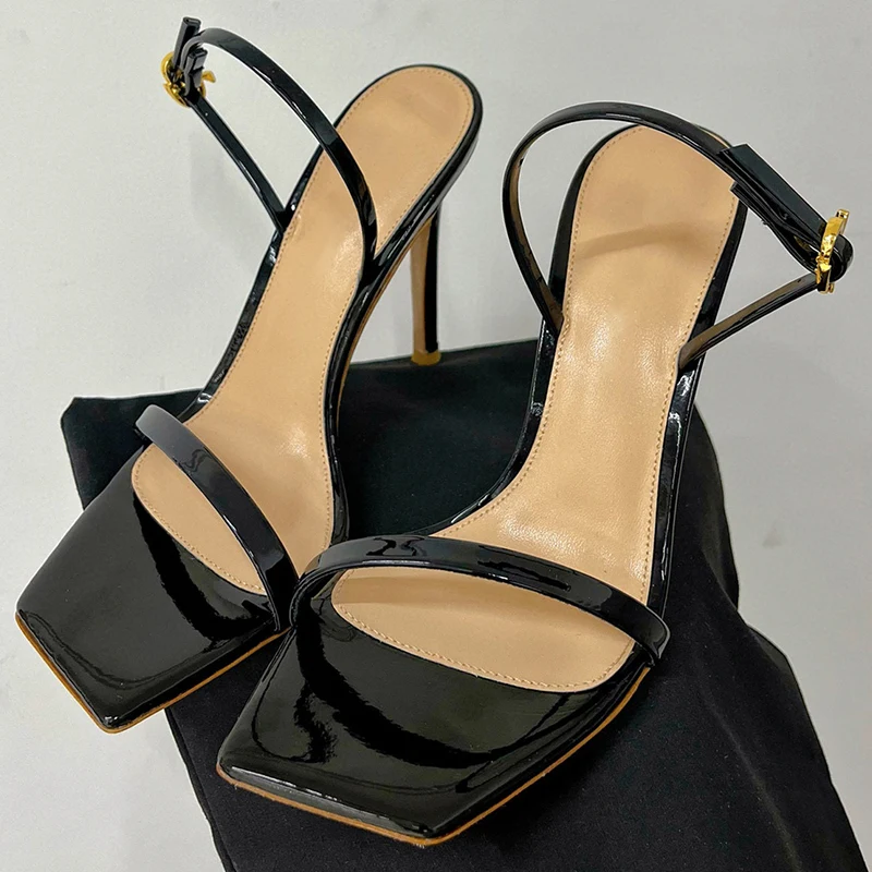 Elegant Female Slippers Summer New One Strap Design Open Toe Banquet High Heel Sandals Patent Leather Square Head Women Pumps
Elegant Female Slippers Summer New One Strap Design Open Toe Banquet High Heel Sandals Patent Leather Square Head Women Pumps