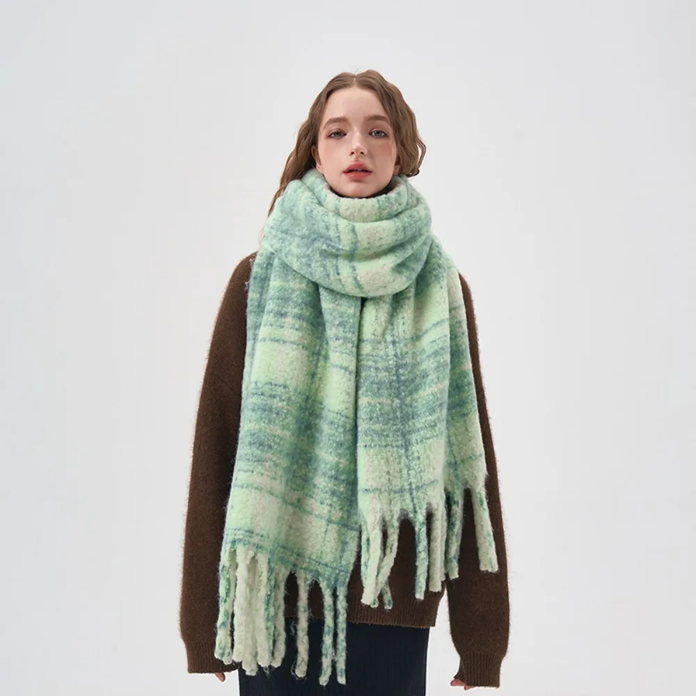Long Tassel Winter Shawl Sweet Thick Thick Green Grid Pashmina Scarves Cold Proof Atmosphere Warm Scarf Women
Long Tassel Winter Shawl Sweet Thick Thick Green Grid Pashmina Scarves Cold Proof Atmosphere Warm Scarf Women