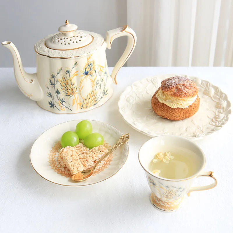 Tea Ceramic Coffee Cup Cute Luxury Black Tea Chinese Vintage Afternoon Small Mug Food Christmas Garden Taza Cafe Home Products
Tea Ceramic Coffee Cup Cute Luxury Black Tea Chinese Vintage Afternoon Small Mug Food Christmas Garden Taza Cafe Home Products