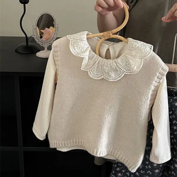 

Korean Children's Wear 2023 Autumn Korean Girls' Lace Collar Shirt Sweater Vest Fragmented Trouser Three Piece Set