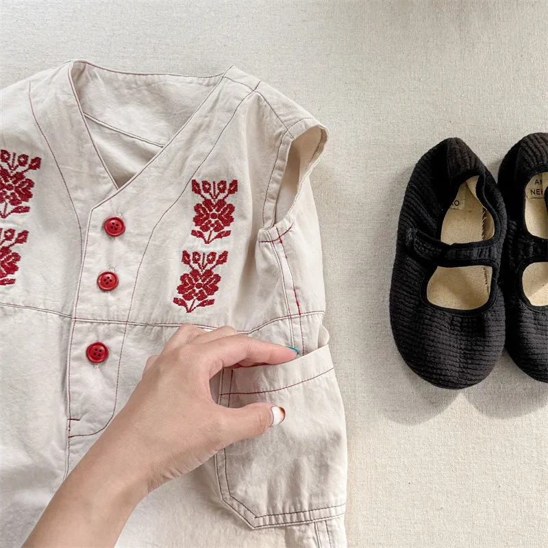 2025 Spring New Girls Overalls Loose Kids Jumpsuit Flower Embroidery Baby Bib Pants Children Casual Pants Infant Clothes 22 S6a0e840555bf4554bda8d37c3743d0566