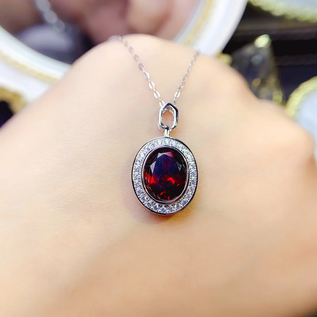 925 sterling silver garnet Natural Gem Jewelry Pendant Ladies Luxury Ladies Necklace with free Christmas gift shipping
925 sterling silver garnet Natural Gem Jewelry Pendant Ladies Luxury Ladies Necklace with free Christmas gift shipping