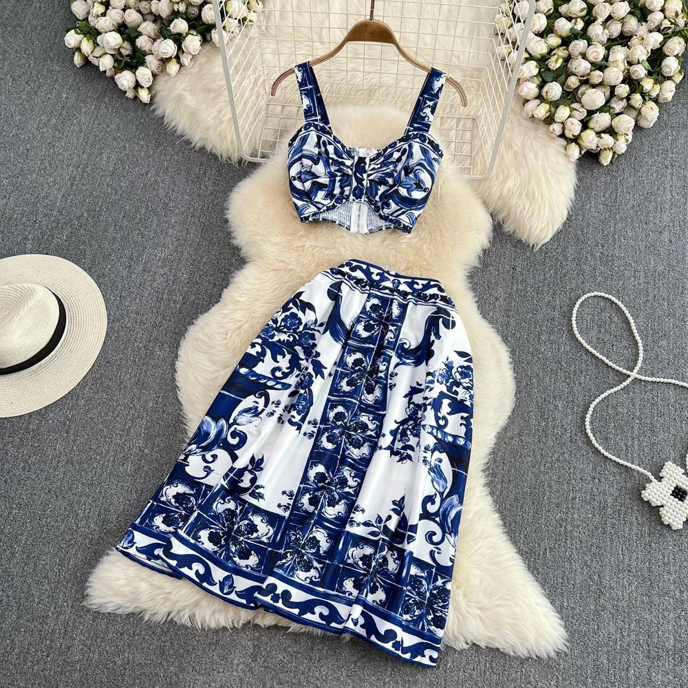 Seaside Vacation Fashion Suit Hot Girl Camisole Two-piece High Waist Slim Celadon Printed A-line Dress
Seaside Vacation Fashion Suit Hot Girl Camisole Two-piece High Waist Slim Celadon Printed A-line Dress