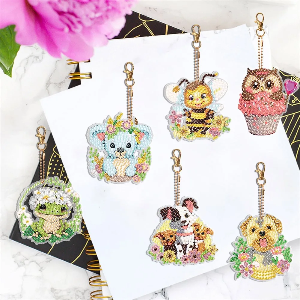 

Cartoon Animals 5D Abnormity Stickup Drill Embroider Keychains Small Pendant DIY Handmade Material Packs Diamond Painting