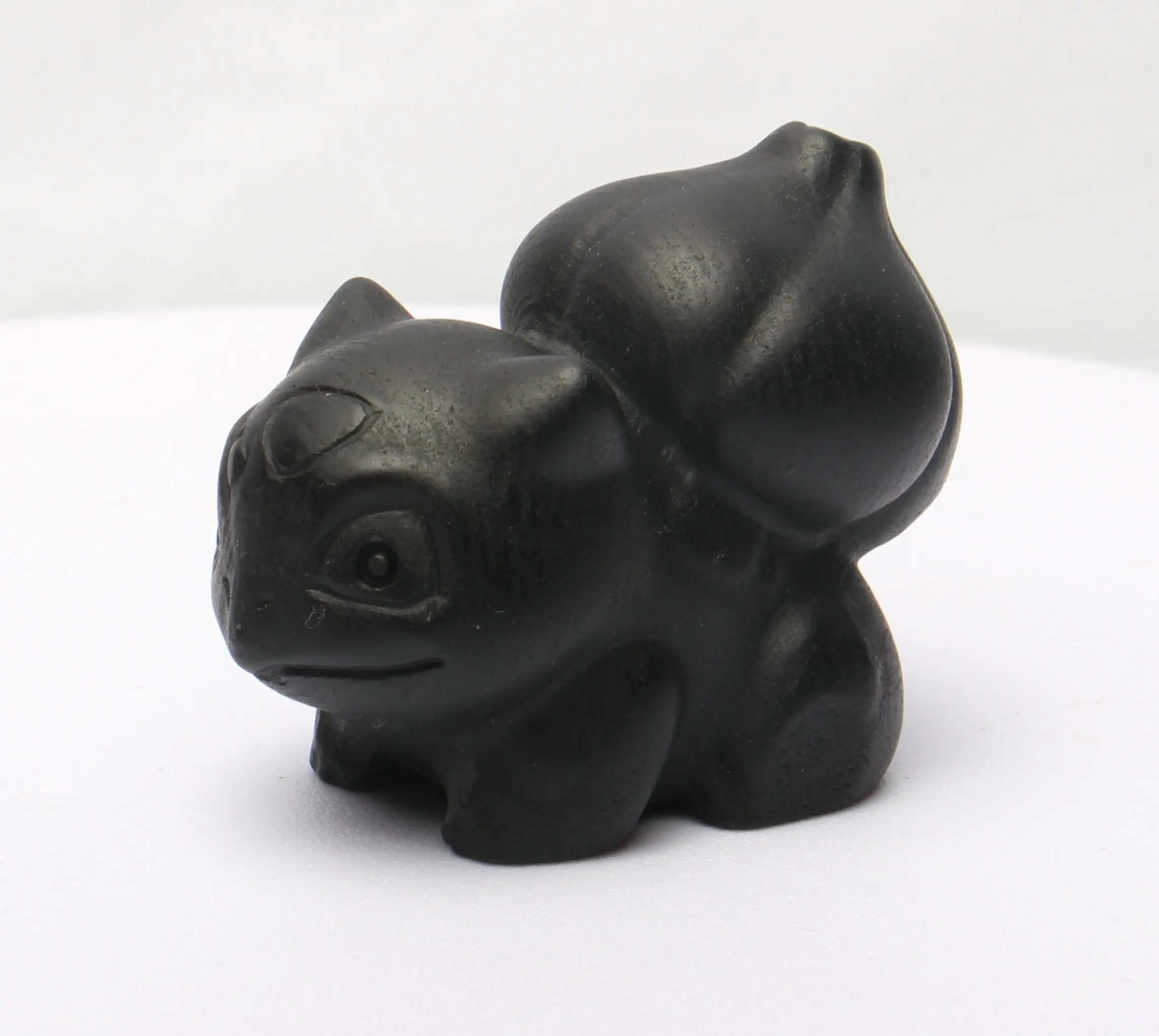 1pc Natural Obsidian Pok é mon figure carving Crystal Quartz Healing Decorate Reiki 
1pc Natural Obsidian Pok é mon figure carving Crystal Quartz Healing Decorate Reiki