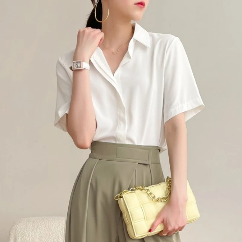 New Lapel Women's Short Sleeve Blouse Elegant Office Shirts 2022 Summer Chiffon White Shirt Work Clothes Korean Loose Top
New Lapel Women's Short Sleeve Blouse Elegant Office Shirts 2022 Summer Chiffon White Shirt Work Clothes Korean Loose Top
