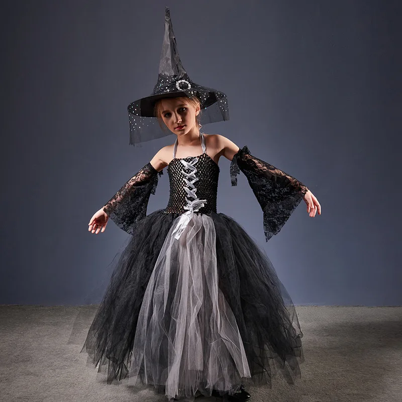 Girls Gothic Halloween Ghost Witch Costume Flare Sleeve Kids Gown Robe Tutu Dress with Witch Hat for Purim Carnival Party
Girls Gothic Halloween Ghost Witch Costume Flare Sleeve Kids Gown Robe Tutu Dress with Witch Hat for Purim Carnival Party