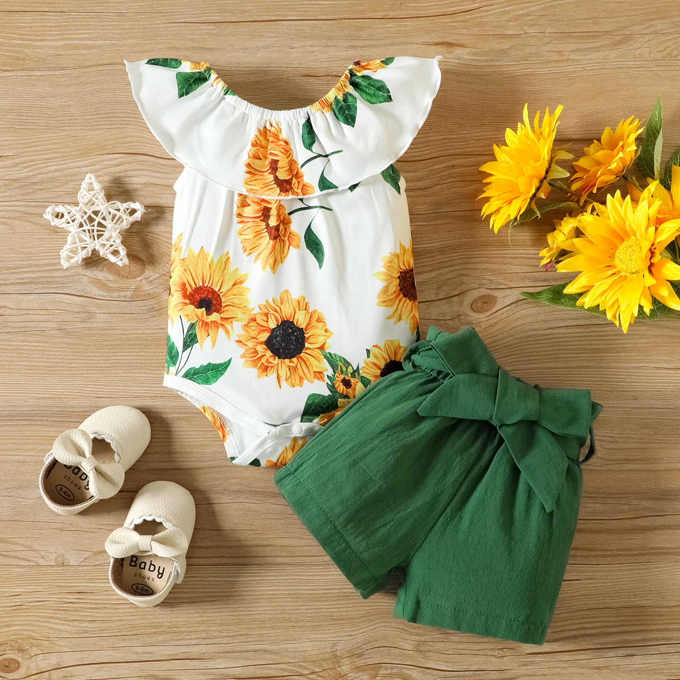 

PatPat 2pcs Baby Girl 100% Cotton Solid Belted Shorts and Allover Sunflower Print Ruffled Collar Tank Romper Set