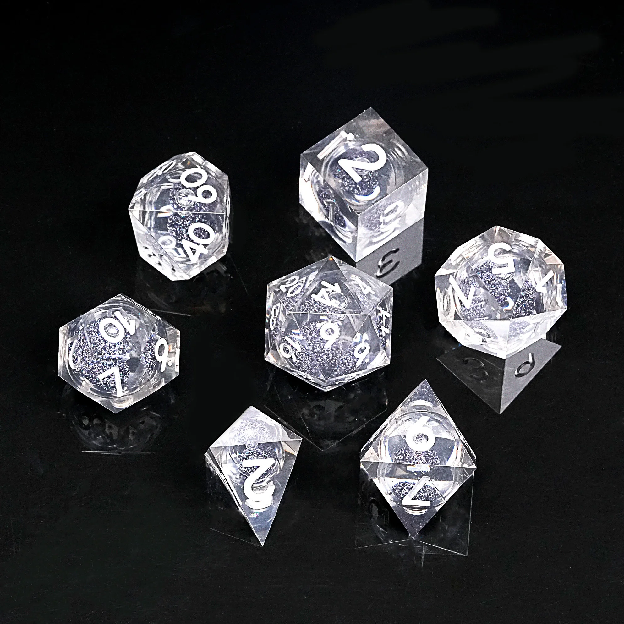 

7Pcs Polyhedral D&D Dices for Dungeon and Dragon Board Game Upscale Quicksand Resin DND Dice Set Sharp Edge D4 D6 D8 D10 D12 D2