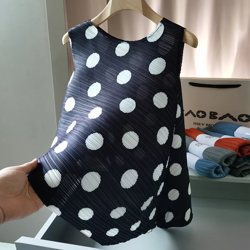 

Polka dot printed pleated top for women's casual loose fitting irregular sleeveless vest T-shirt clothes for women