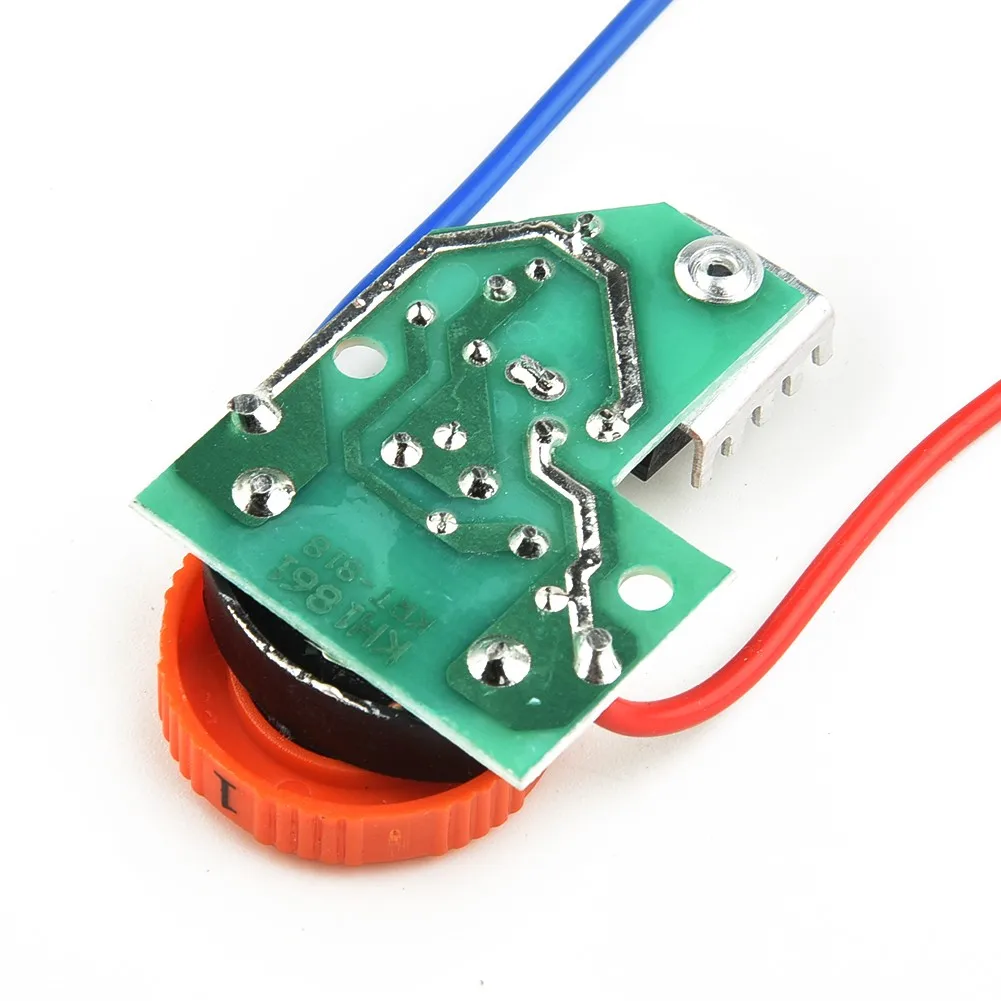 250V 12A Angle Grinder Polishing Machine Speed Controller Switch Electric Tool Replacement Parts Suit For Power Tool Under 1600W
250V 12A Angle Grinder Polishing Machine Speed Controller Switch Electric Tool Replacement Parts Suit For Power Tool Under 1600W