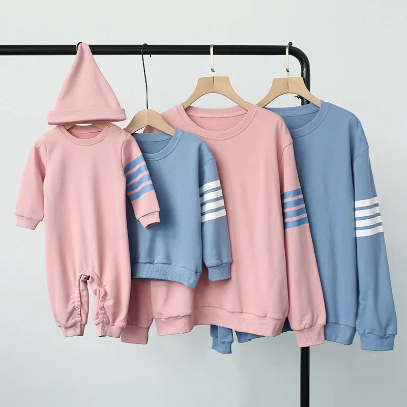 Baby Boys Girls Long sleeve Bodysuit Romper Hooded Family Matching Outfits Children Clothes Jumpsuits Sweater Crawling Clothes
Baby Boys Girls Long sleeve Bodysuit Romper Hooded Family Matching Outfits Children Clothes Jumpsuits Sweater Crawling Clothes