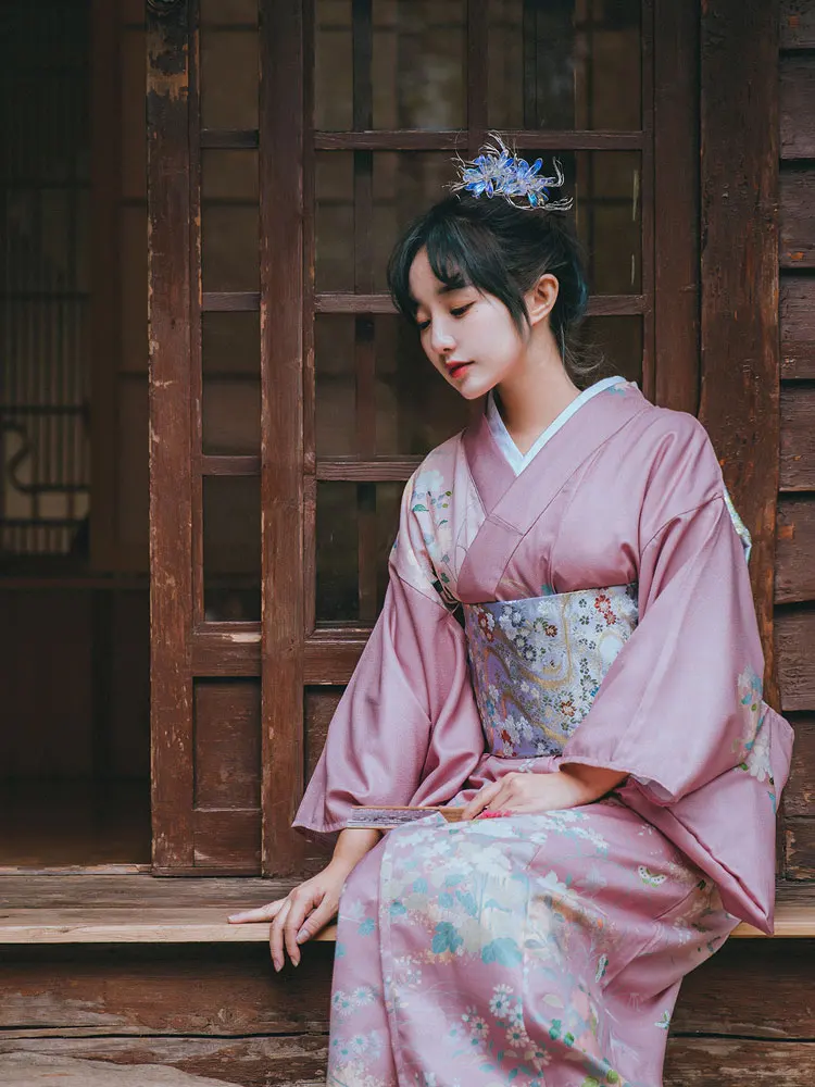 Women's Japanese Traditional Kimono Pink Color Summer Yukata Retro Long Dress Cosplay Costume Stage Performing Dress
Women's Japanese Traditional Kimono Pink Color Summer Yukata Retro Long Dress Cosplay Costume Stage Performing Dress