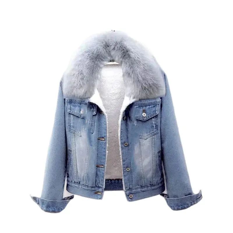 Fashion Denim Jacket Women's Autumn/winter 2023 New Fleece Western Style Slim Joker Slim Popular Wearing Cotton-padded Clothes.
Fashion Denim Jacket Women's Autumn/winter 2023 New Fleece Western Style Slim Joker Slim Popular Wearing Cotton-padded Clothes.