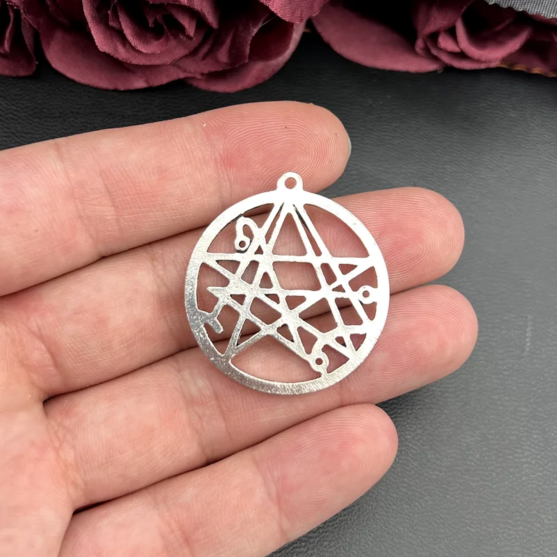

5pcs Necronomicon Silver Gate Seal Pentagram Pendant Occult White Star Lucifer Symbol Jewelry Lovecraftian Handcraft Accessories