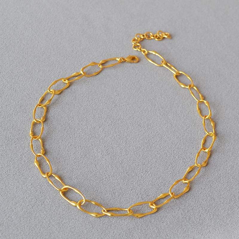 Small Design Sense Brass Plating Irregular Chain Buckle Fashion Personality Temperament Short Necklace
Small Design Sense Brass Plating Irregular Chain Buckle Fashion Personality Temperament Short Necklace