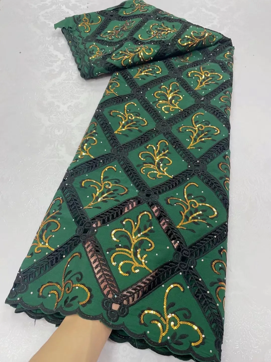 New arrival Nigerian Water Soluble Stones Lace Fabric African Voile Guipure Cord Lace Fabric For Brdal Evening Party Cloth Dress
New arrival Nigerian Water Soluble Stones Lace Fabric African Voile Guipure Cord Lace Fabric For Brdal Evening Party Cloth Dress