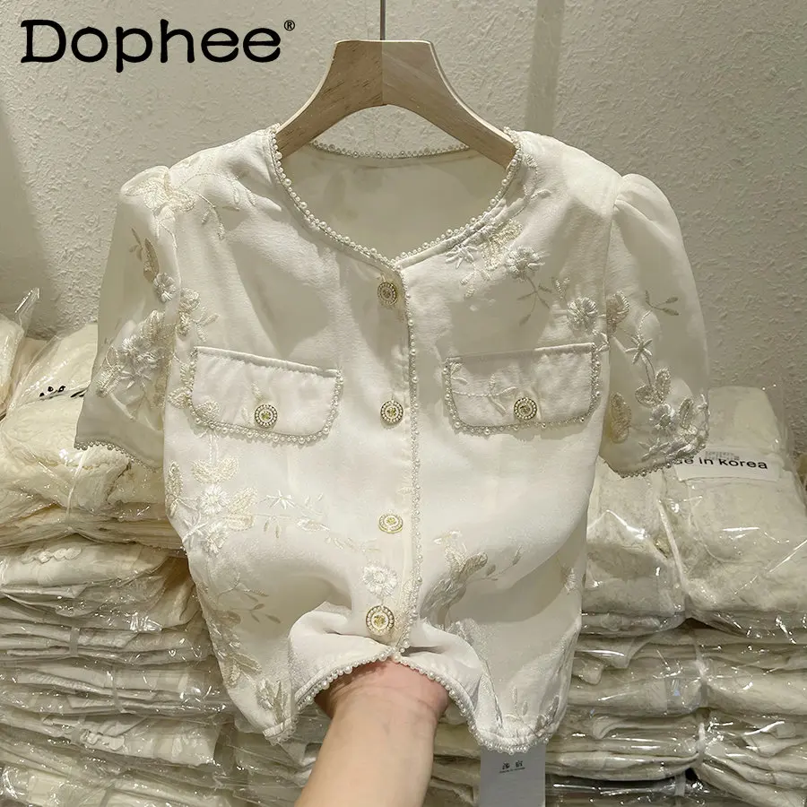 2023 Summer New T-shirts Beaded Embroidered Chiffon Cardigan Women's Short Puff Sleeve High-Grade Chic Short Tops Fashion Blouse
2023 Summer New T-shirts Beaded Embroidered Chiffon Cardigan Women's Short Puff Sleeve High-Grade Chic Short Tops Fashion Blouse