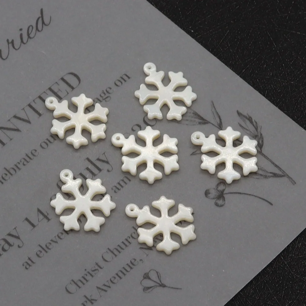 Небольшие подвески в форме снежинки из натуральной ракушки для изготовления ювелирных изделий, браслетов, ожерелий, сережек, Женские Подарочные Подвески из ракушек, аксессуары
Небольшие подвески в форме снежинки из натуральной ракушки для изготовления ювелирных изделий, браслетов, ожерелий, сережек, Женские Подарочные Подвески из ракушек, аксессуары