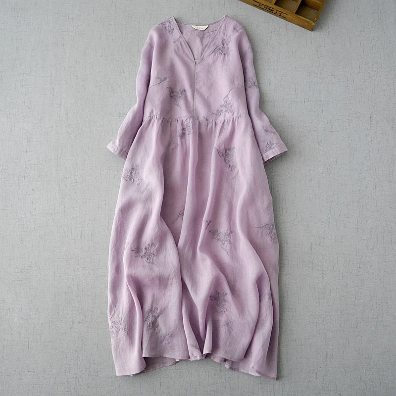 Women's cool ramie embroidery three-quarter sleeve dress V-neck embroidered long skirt summer Sen style Xianqi thin A-line skirt
Women's cool ramie embroidery three-quarter sleeve dress V-neck embroidered long skirt summer Sen style Xianqi thin A-line skirt
