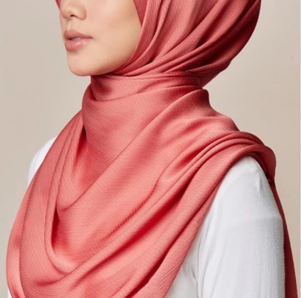 Imitation Silk Satin Hijab Scarf Women Fashion Malaysia Indonesia Headscarf Pearl Chiffon Party Muslim Headband
Imitation Silk Satin Hijab Scarf Women Fashion Malaysia Indonesia Headscarf Pearl Chiffon Party Muslim Headband
