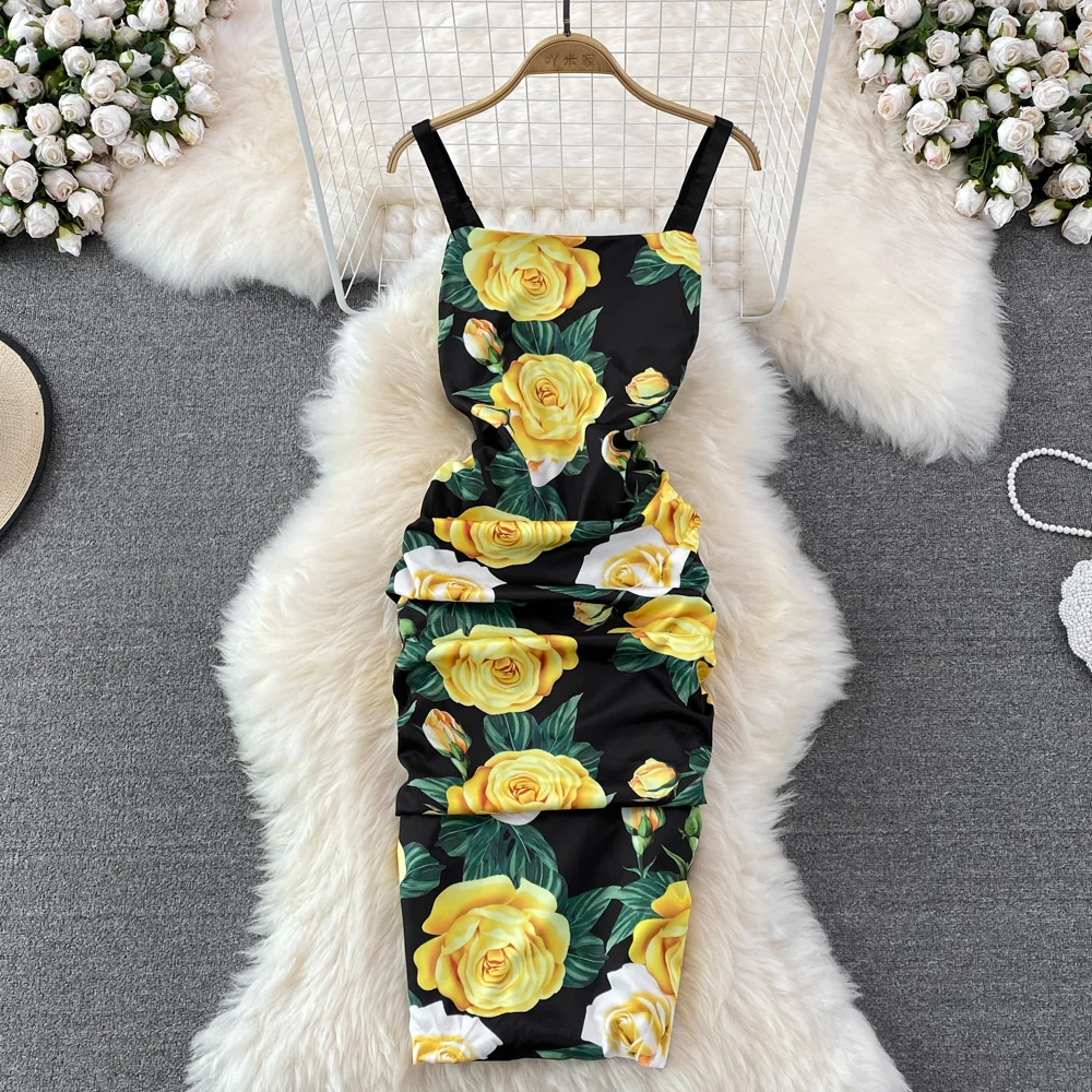 Europe and the United States Sexy Stretch Pleated Slim Suspender Dress Fashion Open Back Sleeveless Rose Print Hip Dress Summer
Europe and the United States Sexy Stretch Pleated Slim Suspender Dress Fashion Open Back Sleeveless Rose Print Hip Dress Summer