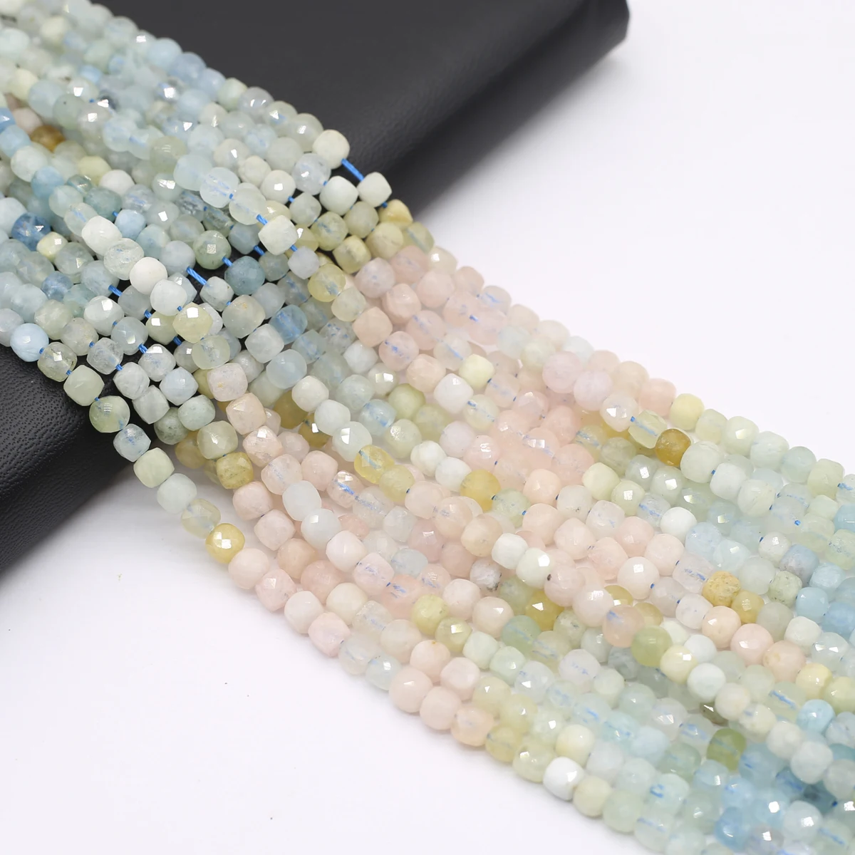 Natural Stone Quartz Beads Faceted Cube Square Citrine Amethyst Loose Spacer Beads for Jewelry Making DIY Necklace Bracelet 14''
Natural Stone Quartz Beads Faceted Cube Square Citrine Amethyst Loose Spacer Beads for Jewelry Making DIY Necklace Bracelet 14''